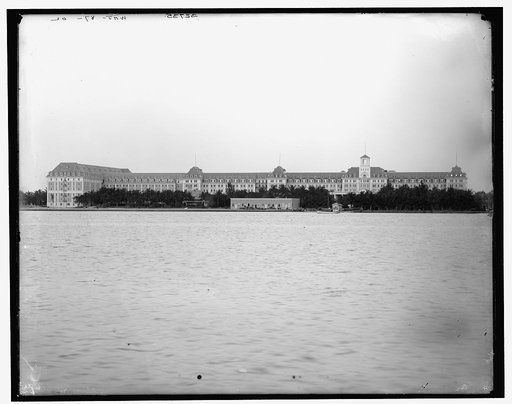 Royal Poinciana Hotel from wharf, Palm Beach, Fla.