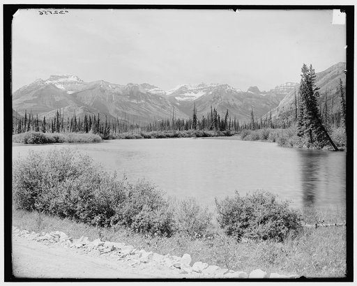 Massive Mt., Alberta, Canada