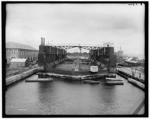 Floating dry dock, Pensacola, Fla.