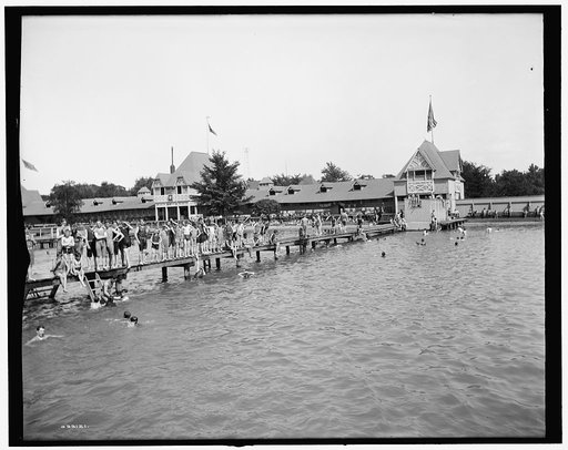 Swimming pool, Belle Isle Park, Detroit, Mich.