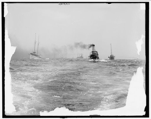 Following the yachts to the outer mark