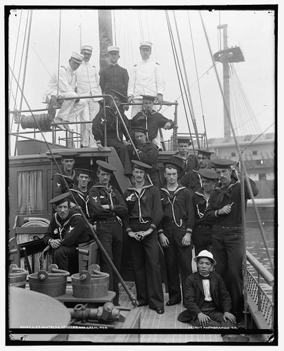 U.S.S. Huntress, officers and crew