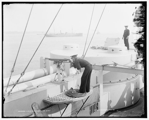 U.S.S. Iowa, machine gun