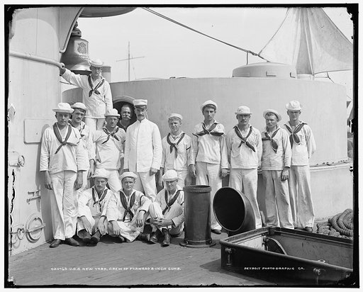 U.S.S. New York, crew of forward 8 inch guns