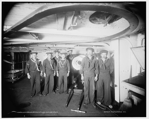 U.S.S. Oregon, breech of 6-inch gun and crew