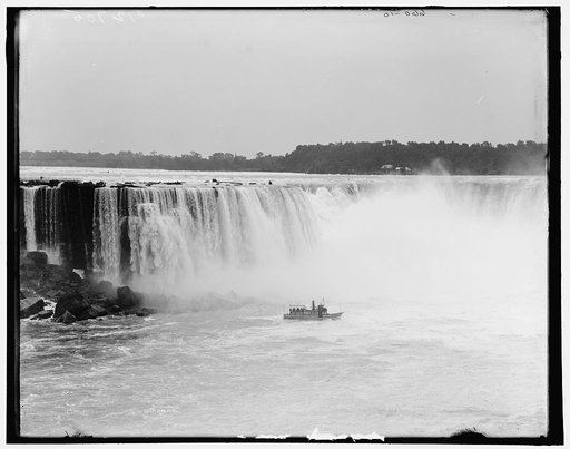 Horshoe [i.e. Horseshoe] Falls, Niagara