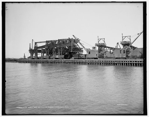Clam shell ore unloading plant, Conneaut, Ohio