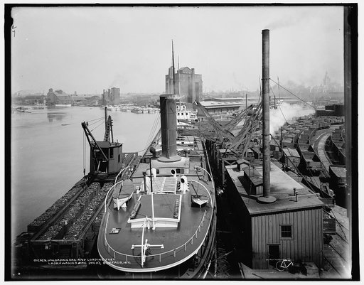 Unloading ore and loading fuel, Lackawanna ore docks, Buffalo, N.Y.