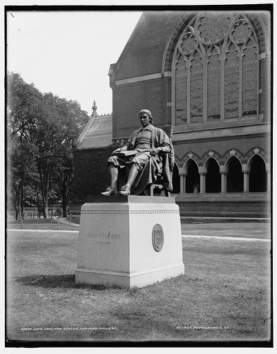 John Harvard statue, Harvard College