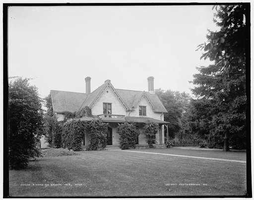 A Home on Grosse Isle, Mich.