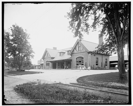 C. & N.W. Ry. [i.e. Chicago & North Western Railway] station, Lake Forest, Ill.