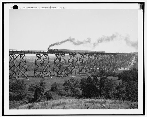 C. & N.W. Ry. [i.e. Chicago & North Western Railway] viaduct over Des Moines River, near Boone, Iowa