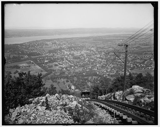 Mount Beacon Inclined Railway, looking down,Fishkill-on-the-Hudson, N.Y.