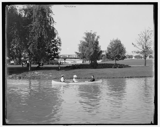 Canoeing at Belle Isle Park, Detroit, Mich.