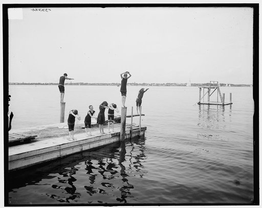 Bathing at Manhanset House, Shelter Island, N.Y.