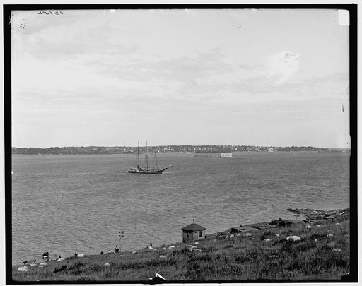 Fort Gorges and Peaks Island from Eastern Promenade, Portland, Me.