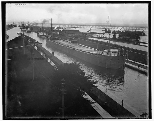 Str. Augustus B. Wolvin in Poe Lock, Sault Ste. Marie, Mich.