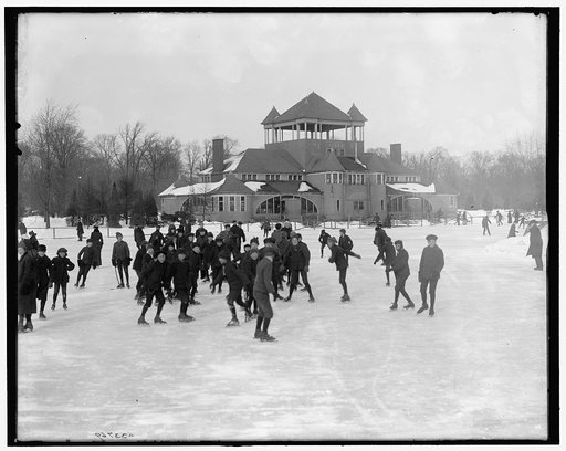 Skating at Belle Isle Park, Detroit, Mich.