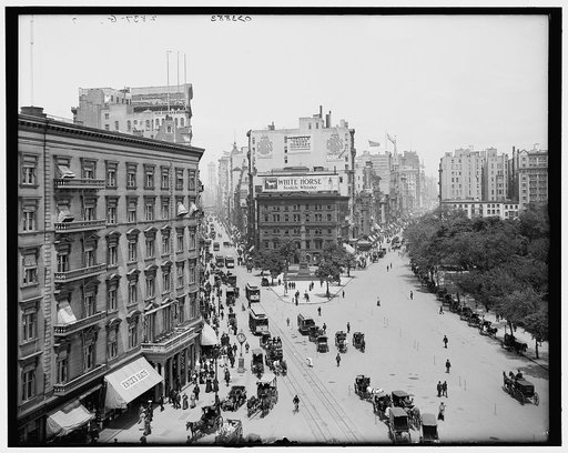 Up Broadway and Fifth Avenue, New York City
