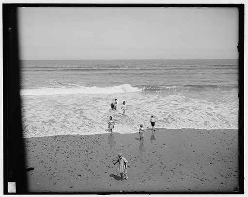 Sea shore, first lessons