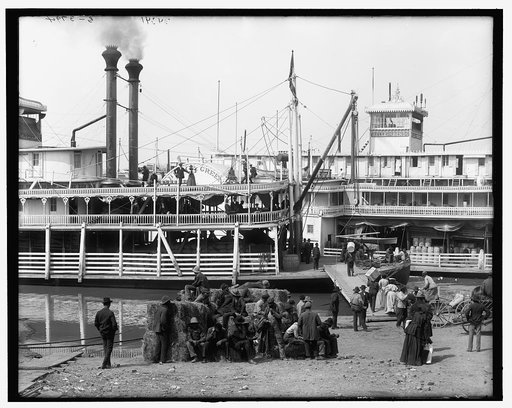 The Steamboat landing, Vicksburg, Miss.