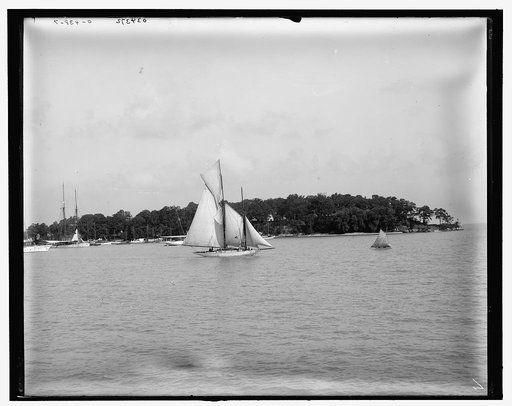 Yacht West Wind