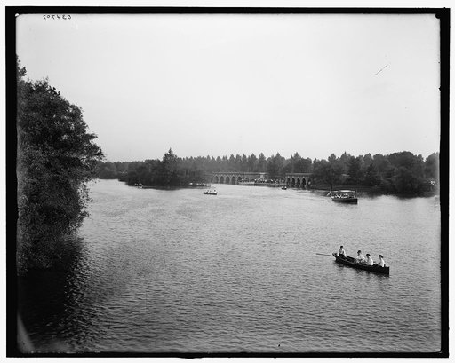 Boating in lagoon at Jackson Park, Chicago, Ill.