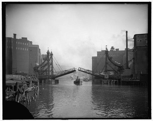 Jack-knife bridge, Buffalo, N.Y.