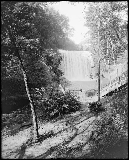 Minnehaha Falls, Minneapolis, Minn.
