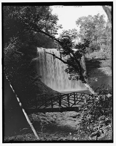 Minnehaha Falls, Minneapolis, Minn.