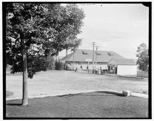 Swimming pool, Charlevoix, Mich.
