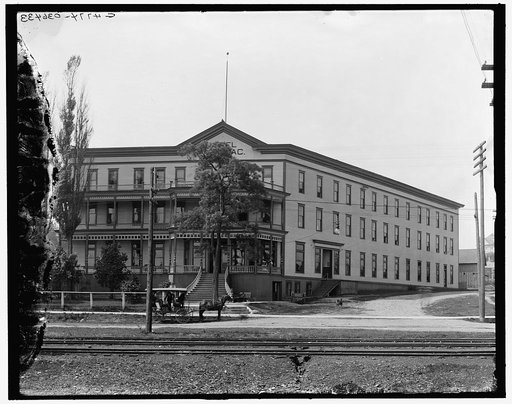 Hotel Cadillac, St. Ignace, Mich.