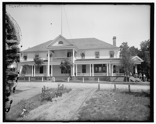 Colonial Hall, We-que-ton-sing, Mich.