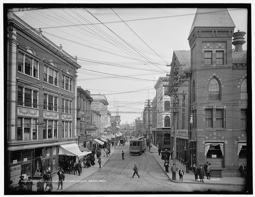 Essex St., looking north from town square, Salem, Mass.