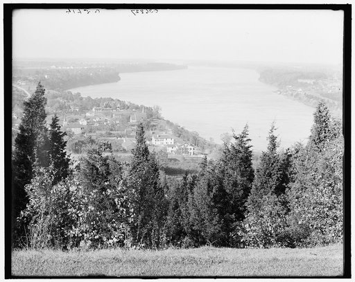 Down the Niagara from Queenston, Niagara Falls