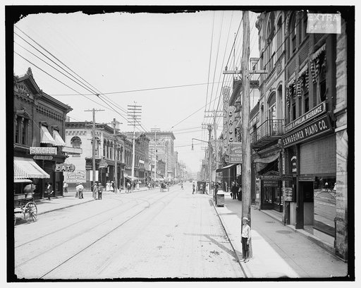 Gay Street looking north from Clinch Avenue, Knoxville, Tenn.