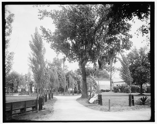 Entrance to Monroe Park, Mobile, Alabama