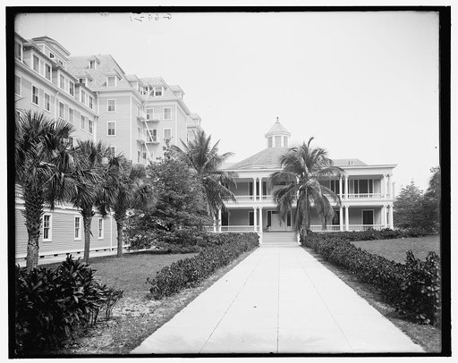Hotel Royal Poinciana, east facade, Palm Beach, Fla.