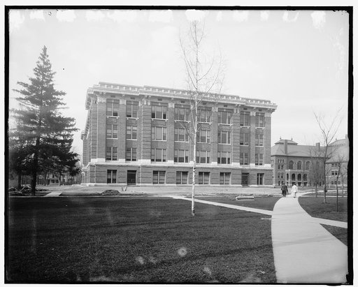 University of Michigan, s.e. corner, Chemistry Building, Ann Arbor, Mich.