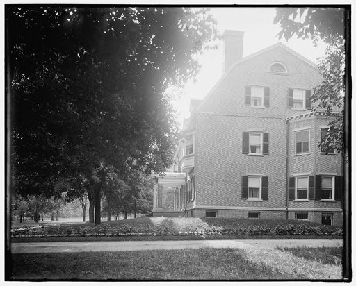 Lake Forest residence of Hugh R. McCullough