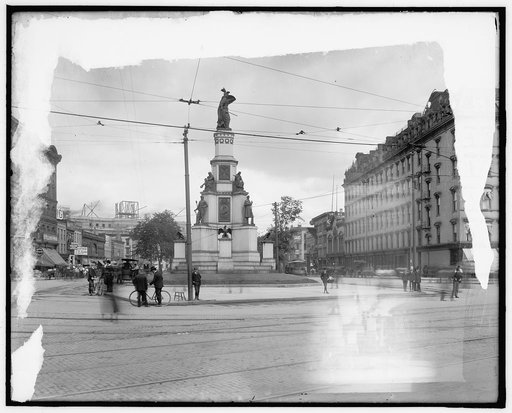 Soldiers' and Sailors' Monument and Russell House, Detroit, Mich.