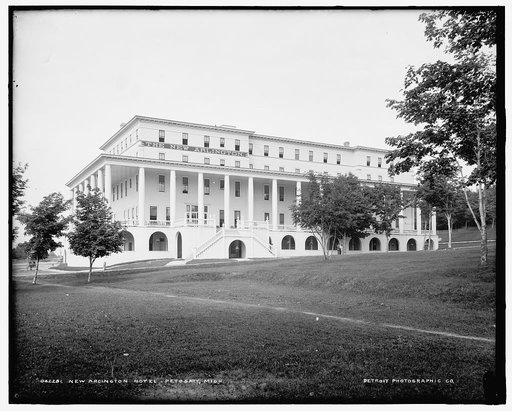 New Arlington Hotel, Petoskey, Mich.
