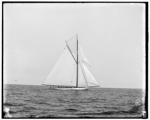 Yacht Columbia