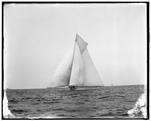 Yacht Columbia