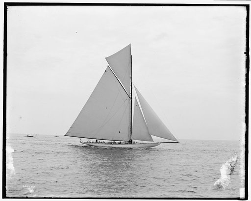 Yacht Columbia