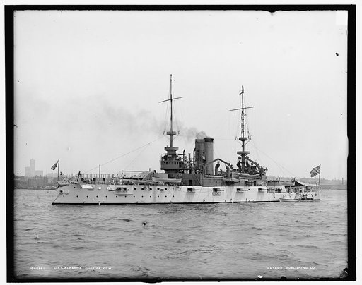 U.S.S. Alabama, quarter view