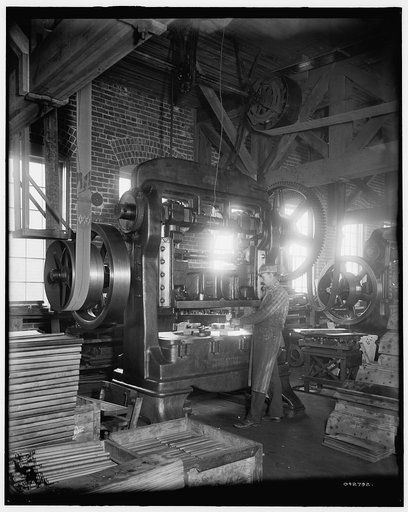 Glazier Stove Company, stamping press, Chelsea, Mich.