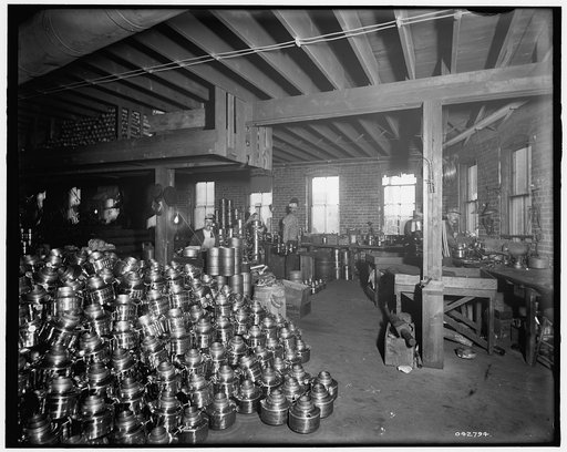 Glazier Stove Company, setting-up room, Chelsea, Mich.