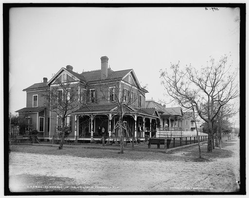Residence of Mr. J.W. Lurton, Pensacola, Fla.