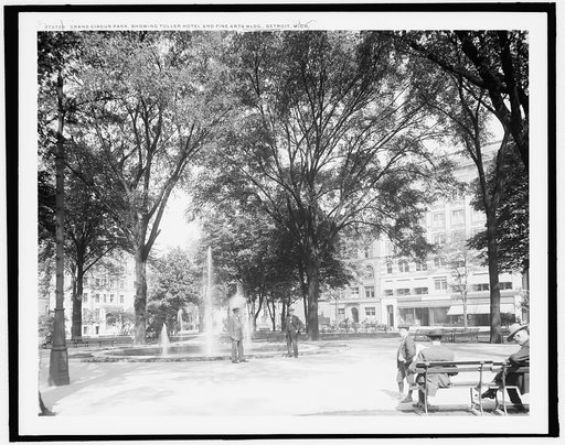 Grand Circus Park, showing Tuller Hotel and Fine Arts bldg. [i.e. building], Detroit, Mich.